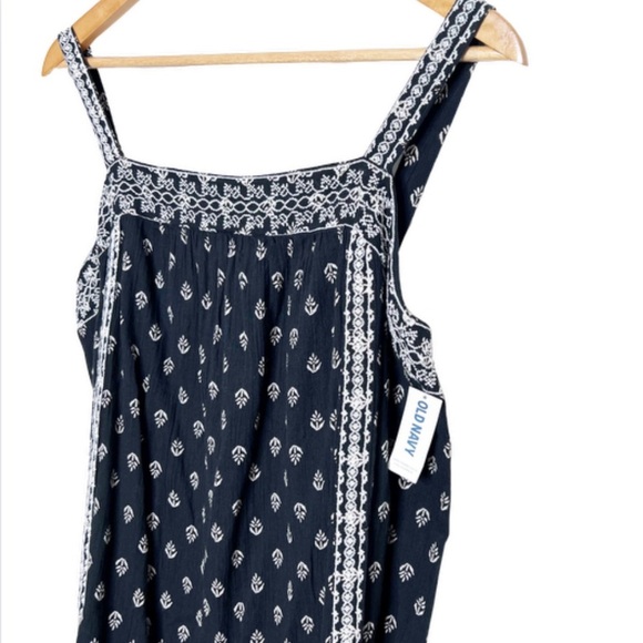 New with Tag Women Old Navy Embroidered Leaf Pattern Spaghetti Strap Mini Dress - Picture 5 of 16